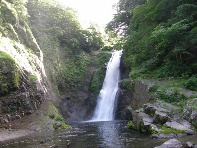Air Terjun Antrokan